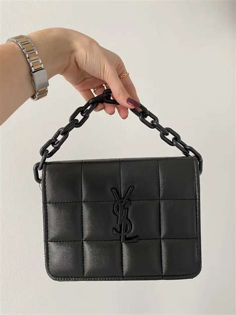 ysl zincirli çanta